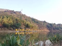 -梅岭月亮湾山体公园