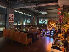 -顽啤熊·酒客酒馆(苏城夜景必选店)