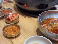 -青瓦餐厅·生鱼片·韩园烤肉(西塔店)