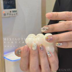 -米小兔美甲美睫