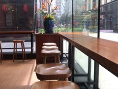 靠窗位-The Habit Burger Grill 哈比特汉堡(复兴soho店)