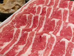 -鲜入唯煮·港式海鲜牛肉火锅(金宝街店)