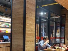 大堂-管氏翅吧(护国寺店)