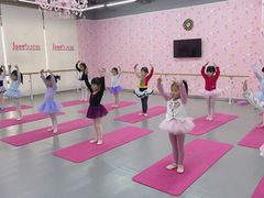 -Isee灰姑娘国际儿童艺术中心(证大·大拇指广场店)