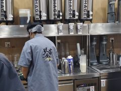 -霸王茶姬(南强街店)