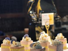 -朗丽兹自助餐厅