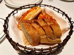 面包-Wolfgang’s Steakhouse 沃夫冈牛排馆(上海白玉兰广场店)