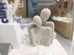 -视野联行眼镜·蔡司·尼康·豪雅·依视路(青浦宝龙店)