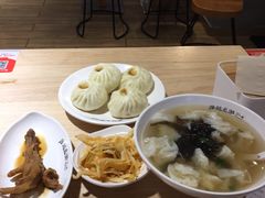 -凤起龙游老面包子(凯德晶品店)