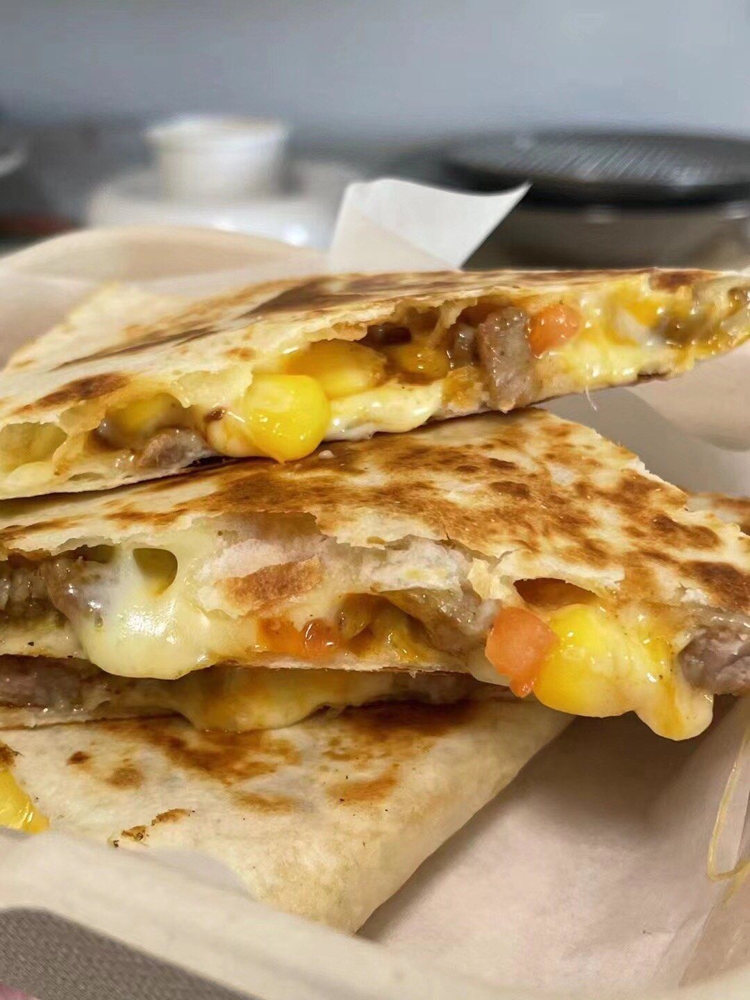 天天领红包
超好吃的墨西哥奶酪饼,我真的超爱!
芝士超多!