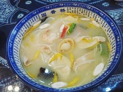 -桥香园过桥米线(国贸店)