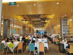 大堂-稻香酒家·34年老字号·港式粤菜(汉街店)