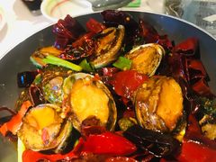 辣炒小鲍鱼-开海·红岛海鲜虾水饺(石老人店)