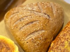 紫米香松-红跑车蛋糕世界(网巾市店)