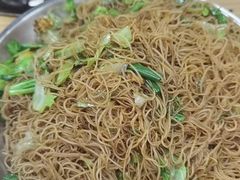炒粉-大眼强五杯鹅·桑拿鸡煲