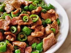 杭椒炒土猪肉-武夷山土菜馆(水晶森林晶尚名苑店)