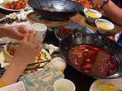 -聚汇三少·龙虾·中餐厅(莫邪路新天地店)