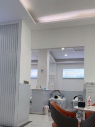 -蕾特恩专业祛痘·皮肤管理