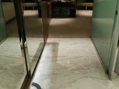 -上海滴水湖皇冠假日酒店