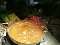 加拿大雪花肥牛配菌汤锅-雀蓝川菜(奥体广场店)