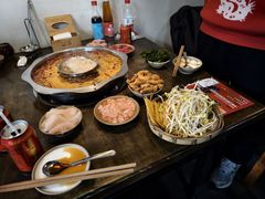 -渝嘴小老弟老火锅(华新村店)