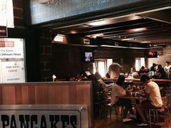 -Pancakes on the rocks(Darling Harbour)