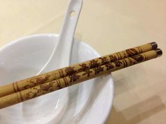 -楼外楼·停车场