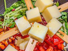 -黔有有贵州酸汤夺夺粉火锅(五味十字店)