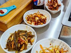 -牛信亭韩国料理·炭火烤肉(紫藤路店)