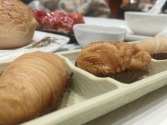榴莲千丝酥-稻香酒家·34年老字号·港式粤菜(汉街店)
