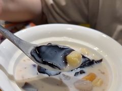 -满记甜品(优客百盛店)