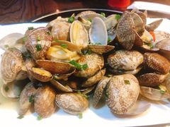 -虾弄弄海派小龙虾·牛羊蝎子火锅