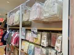 -优衣库(广州恒宝广场店)