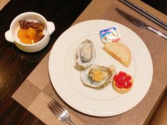 -大中华希尔顿酒店-念自助餐·嗨啤·小龙虾