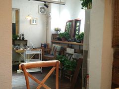 -猫爷的腔调·黔小馆(交大医学住宅区店)