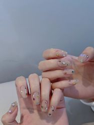 -艾薇美甲美睫