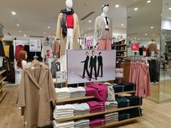 -优衣库(郑州丹尼斯大卫城店)