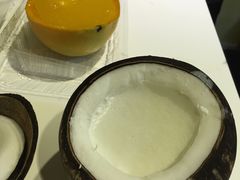 -志龙皇冠吃货椰子铺