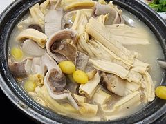 -口衣记鸡饭店
