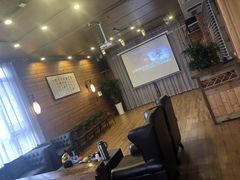 -乌托邦轰趴日租聚会别墅(先生的院子店)