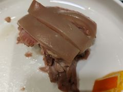 -隆江大酒店(雯婕商务楼店)