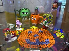 -m豆巧克力世界(上海世茂广场店)