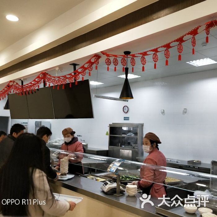 上海建桥学院 食堂图片