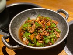 碾辣椒炒肉-吃饭皇帝大土家民族菜(正大广场店)