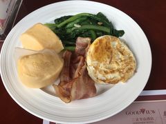 -东莞塘厦三正半山温泉酒店·沙利文西餐厅