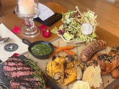 -Mark&Mars Restaurant