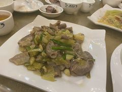 酸菜炒粉肠-龙记烤鸭店(新民路店)