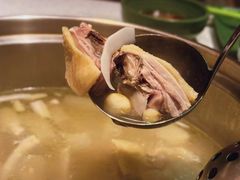 竹笙椰子鸡-润园四季椰子鸡火锅(海上世界店)