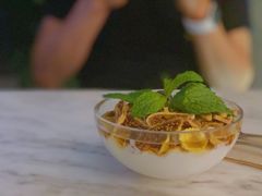 烤无花果蜂蜜燕麦酸奶-The Rug Cafe(王府中环店)