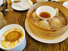 蟹粉小笼汤包-南小馆(迪士尼小镇店)
